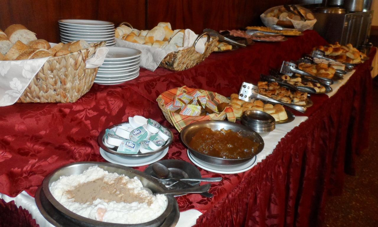 Hotel Eo Park San Clemente del Tuyu Ngoại thất bức ảnh